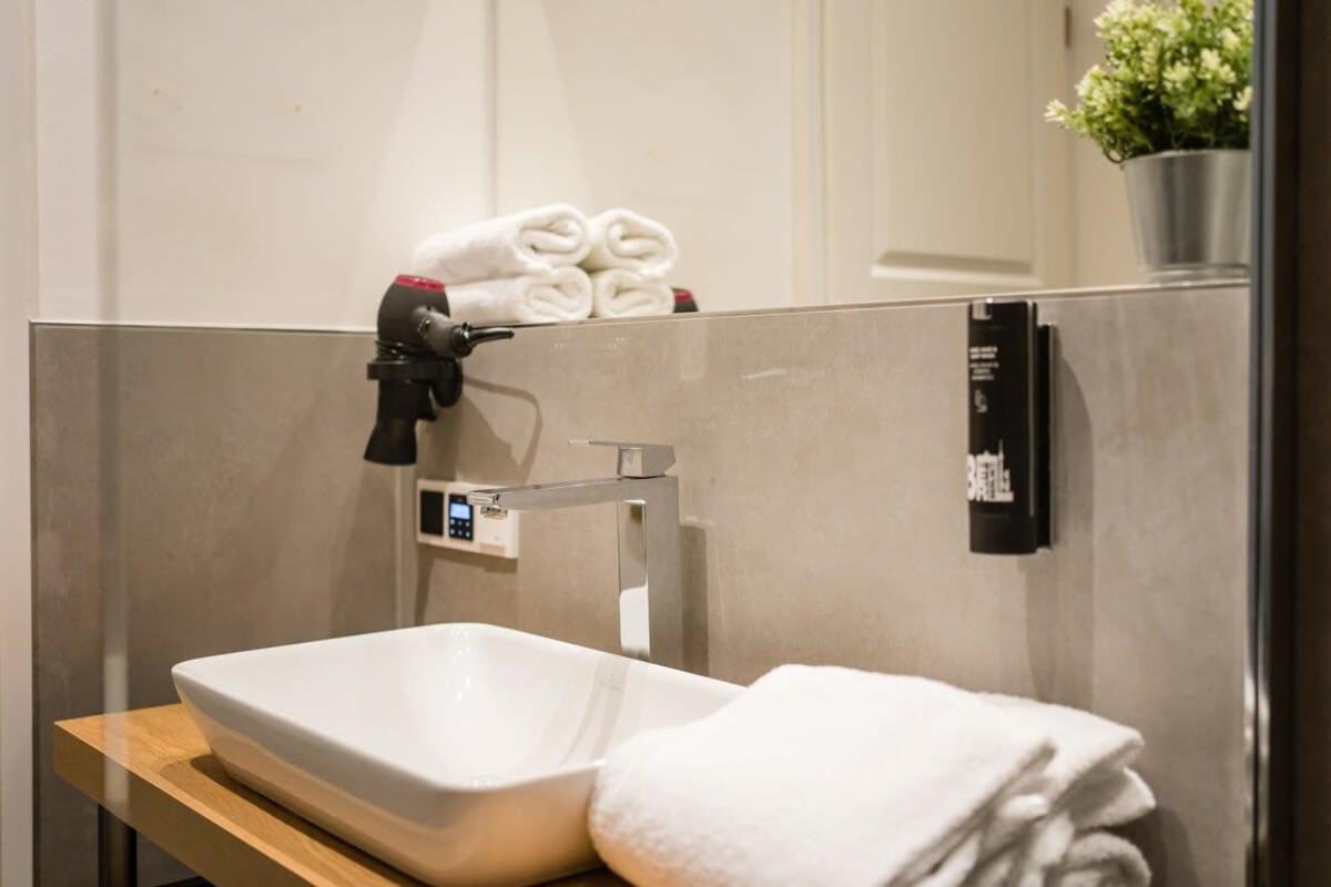 Apartment At Rosenthaler Platz ベルリン エクステリア 写真